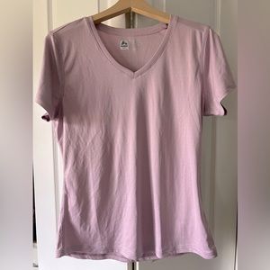 Reebok tee Large